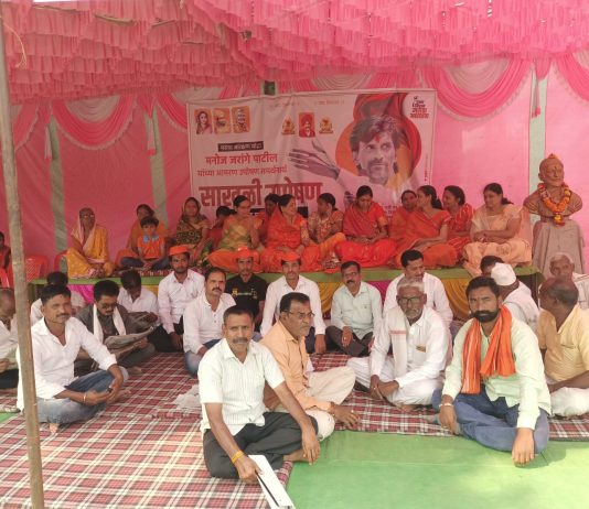 जळगाव जामोद येथील मराठा आंदोलनात महिला उतरल्या रस्त्यावर…..