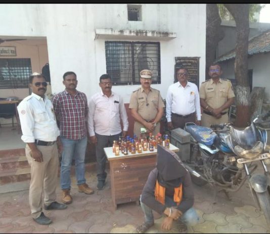 अवैध विदेशी दारू वाहतूक करणाऱ्या आरोपीस अटक नांदुरा पोलिसाची धडक कारवाई